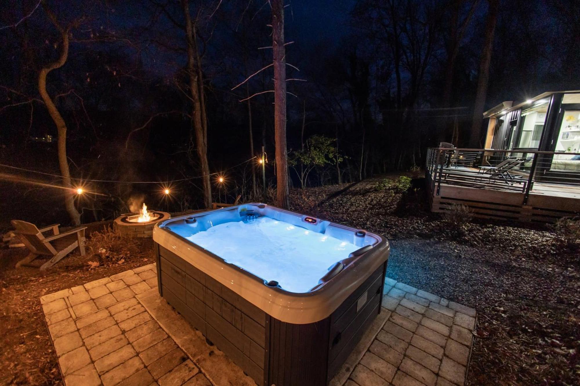 Riverside Tiny Cabin W Hot Tub, Fire Pit, & Kayaks Rileyville Exterior foto